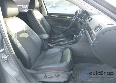 2015 Volkswagen Passat 2.0L Tdi Sel Premium из США, поврежденный, VIN 1VWCV7A31FC068263